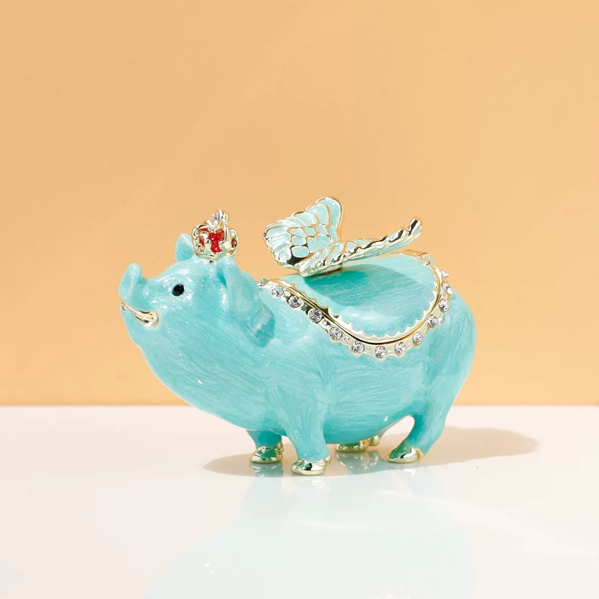 飛ぶ小さなブタ